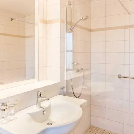 Mit Seeblick - Fischerhafen Plauer *